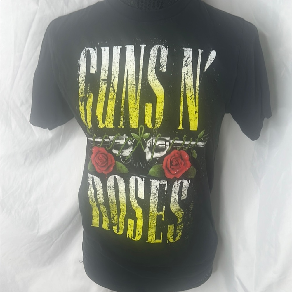 Guns and Roses Black Short Sleeve Tee